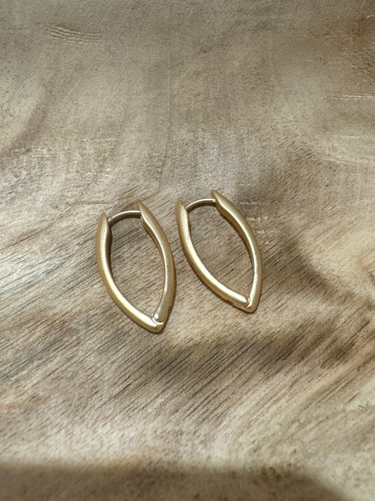 Malone earrings gold