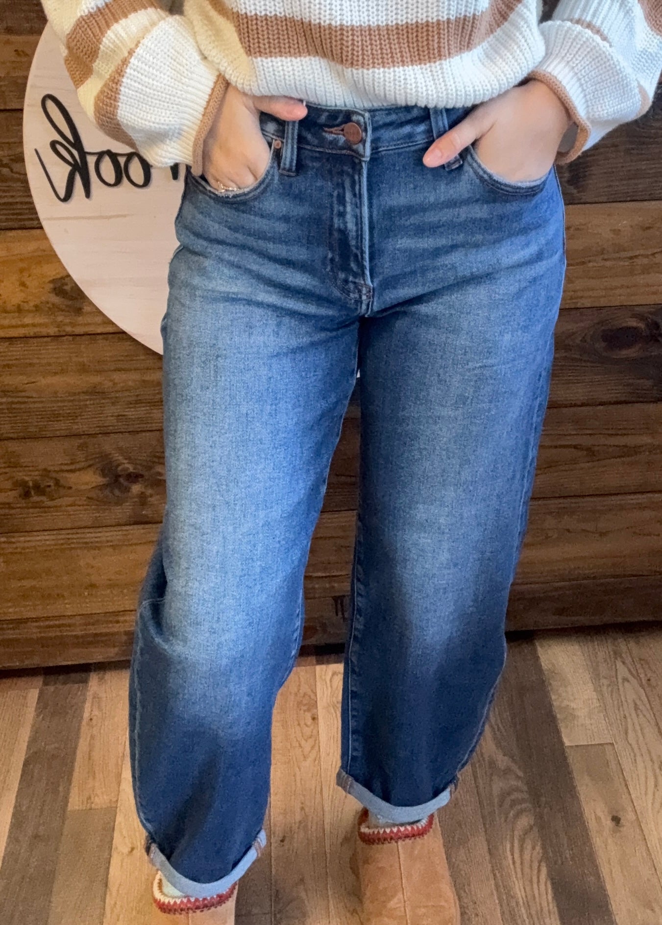 Signature High Rise Barrel Jeans