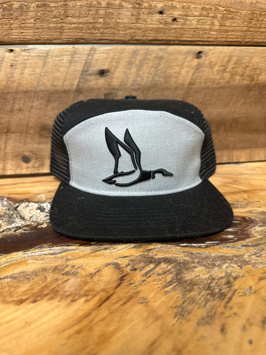 Roost 7 panel duck hat- Black